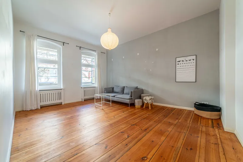 Charming 2-Room Altbau Apartment In Grimmstraße — photo 1